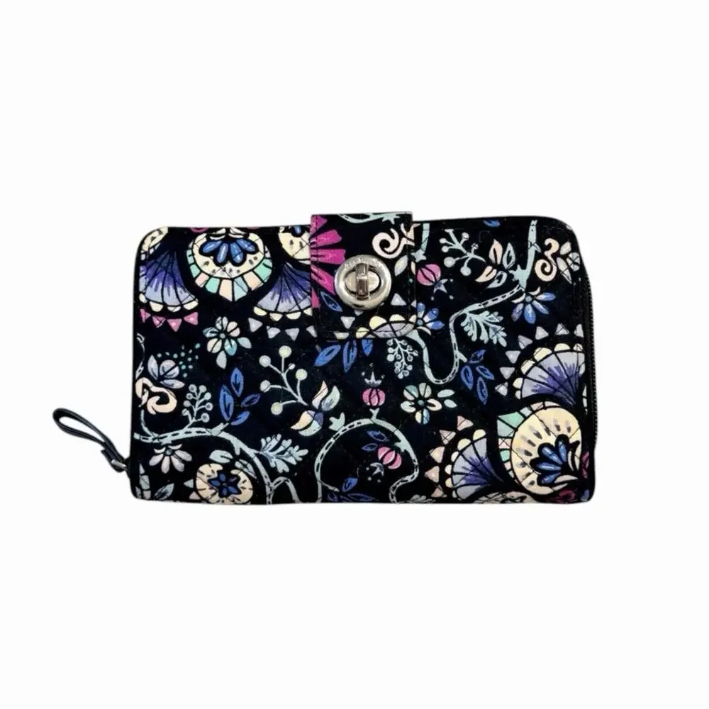 Vera Bradley African Violet RFID Turnlock Wallet Organizer Retired Quilted